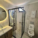 Apartment New By Cleopatra