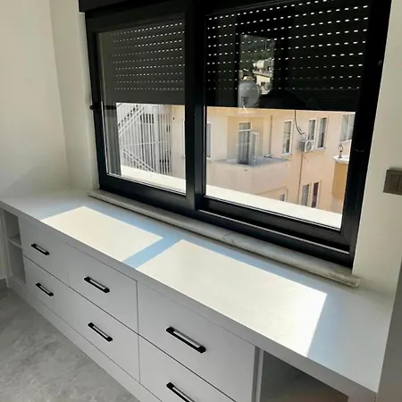 New By Cleopatra Apartment